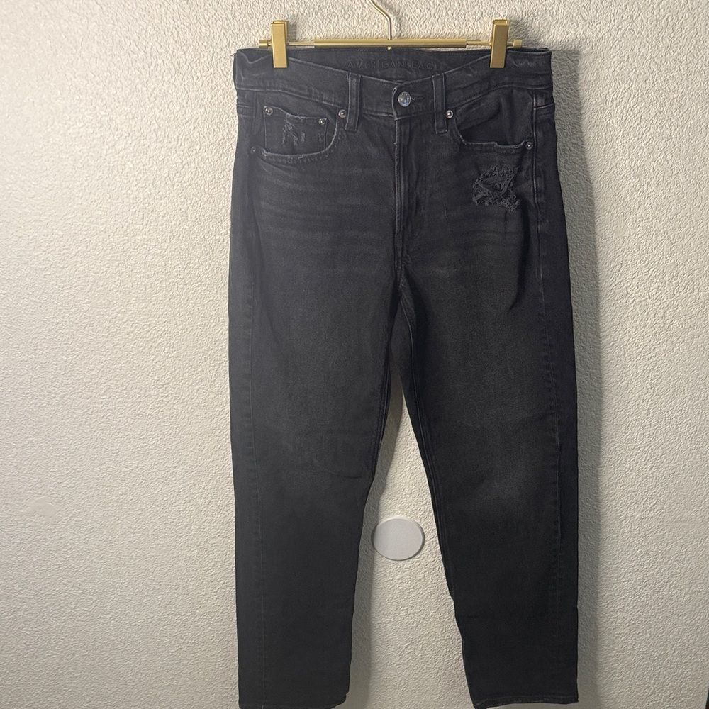 American Eagle- high rise Black Straight women’s Jeans- Size 6